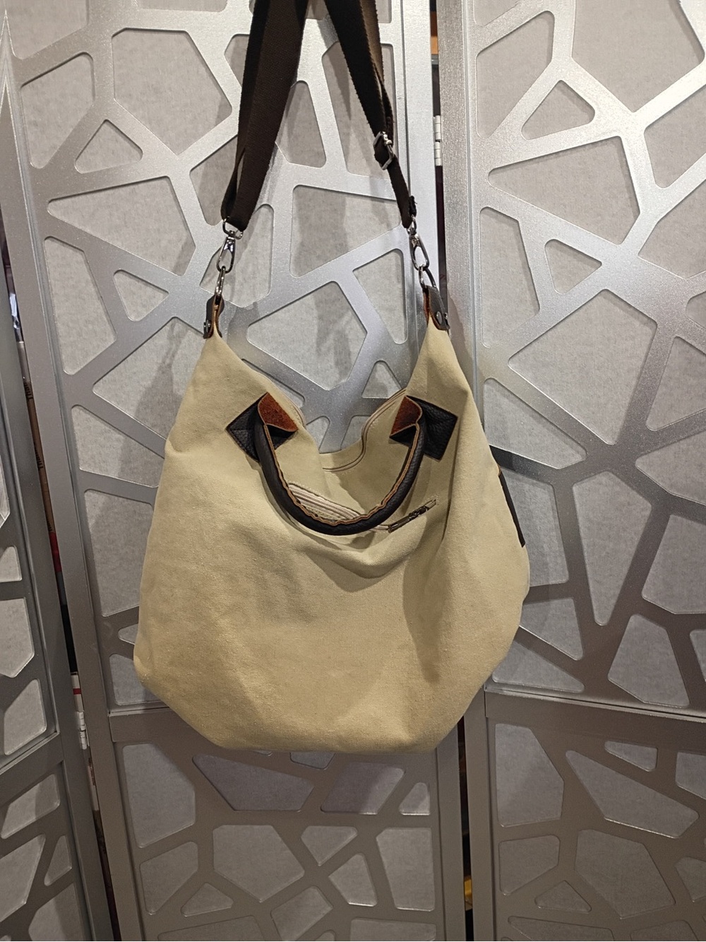 Large Beige Canvas & Brown Faux Leather Hobo Crossbody Bag Boho Tote - Picture 4 of 11
